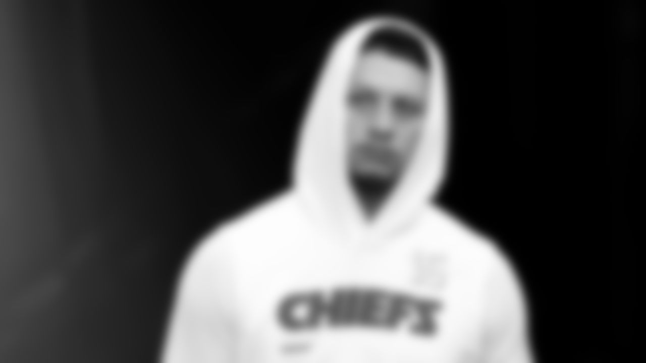 Kansas City Chiefs quarterback Patrick Mahomes (15) walks out to the field prior to the week 3 NFL football game against the New York Giants, Sunday, September 21, 2025 in East Rutherford, NJ.