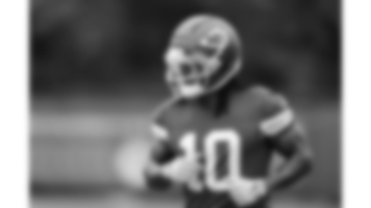 Kansas City Chiefs running back Isiah Pacheco (10) practices during phase 3 of OTAs on Tuesday June 17, 2025 in Kansas City, MO.