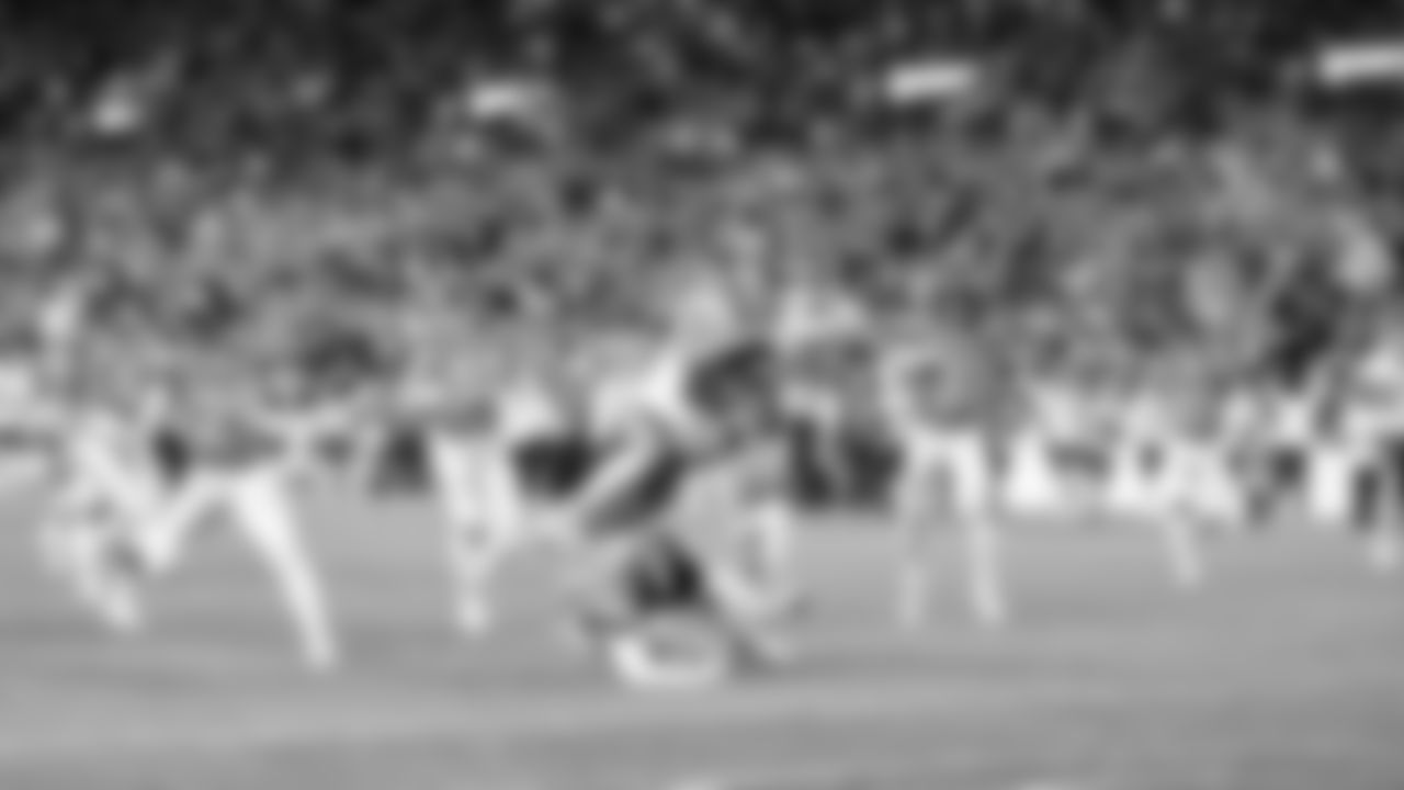 Kansas City Chiefs tight end Travis Kelce (87) leaps into the endzone during a week 11 NFL Football game against the Denver Broncos on Sunday, November 16, 2025 in Denver, Colorado.