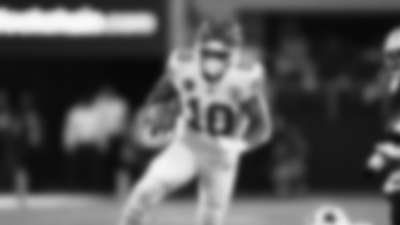 Kansas City Chiefs running back Isiah Pacheco (10) runs the ball during a week 13 NFL football game against the Dallas Cowboys on Thursday, November 27, 2025 in Arlington, TX.