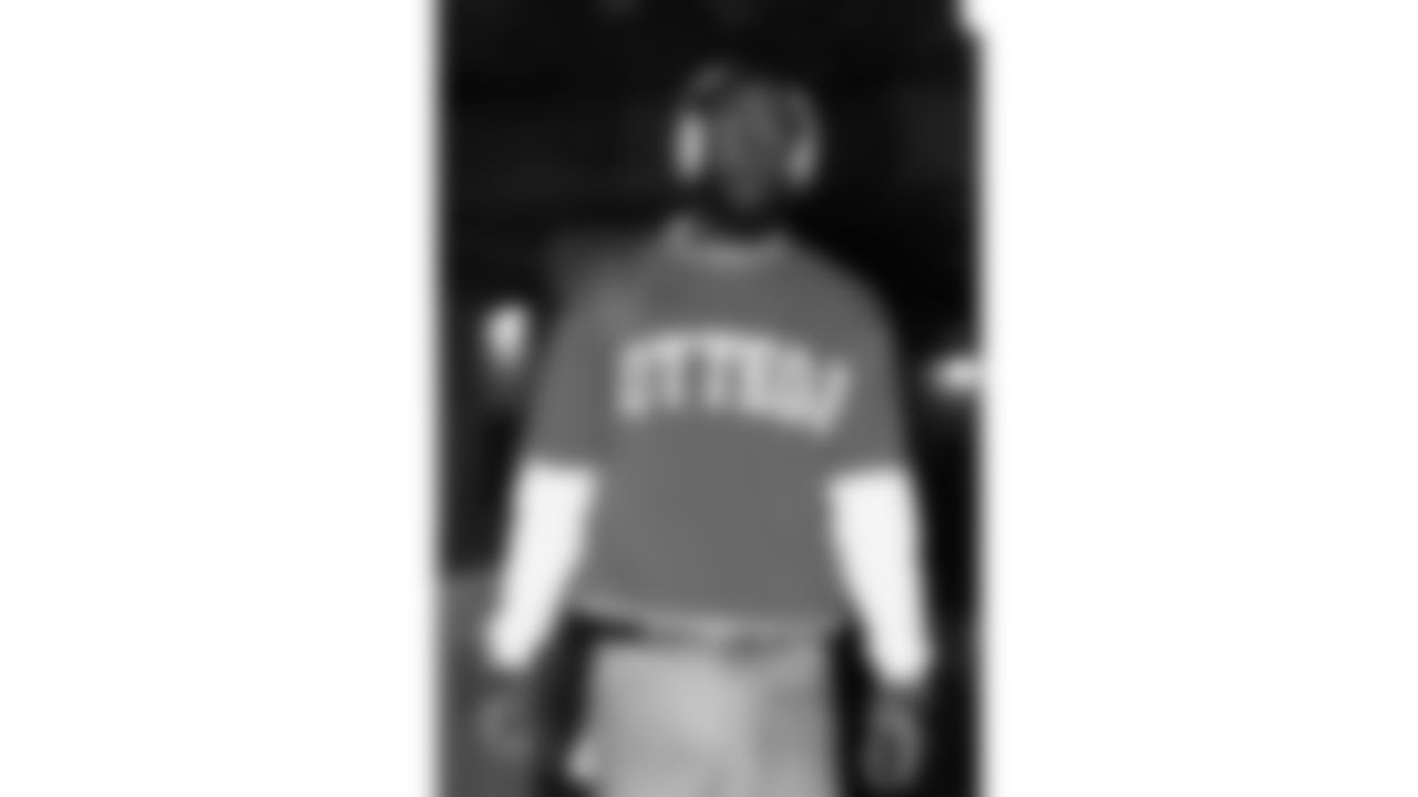 Kansas City Chiefs cornerback Jaylen Watson (35) arrives at Nissan Stadium prior to a week 16 NFL Football game against the Tennessee Titans on Sunday, December 21, 2025 in Nashville, Tennessee.