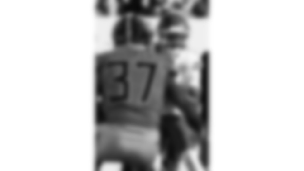 Kansas City Chiefs wide receiver Xavier Worthy (1) runs with the ball during a week 16 NFL Football game against the Tennessee Titans on Sunday, December 21, 2025 in Nashville, Tennessee.