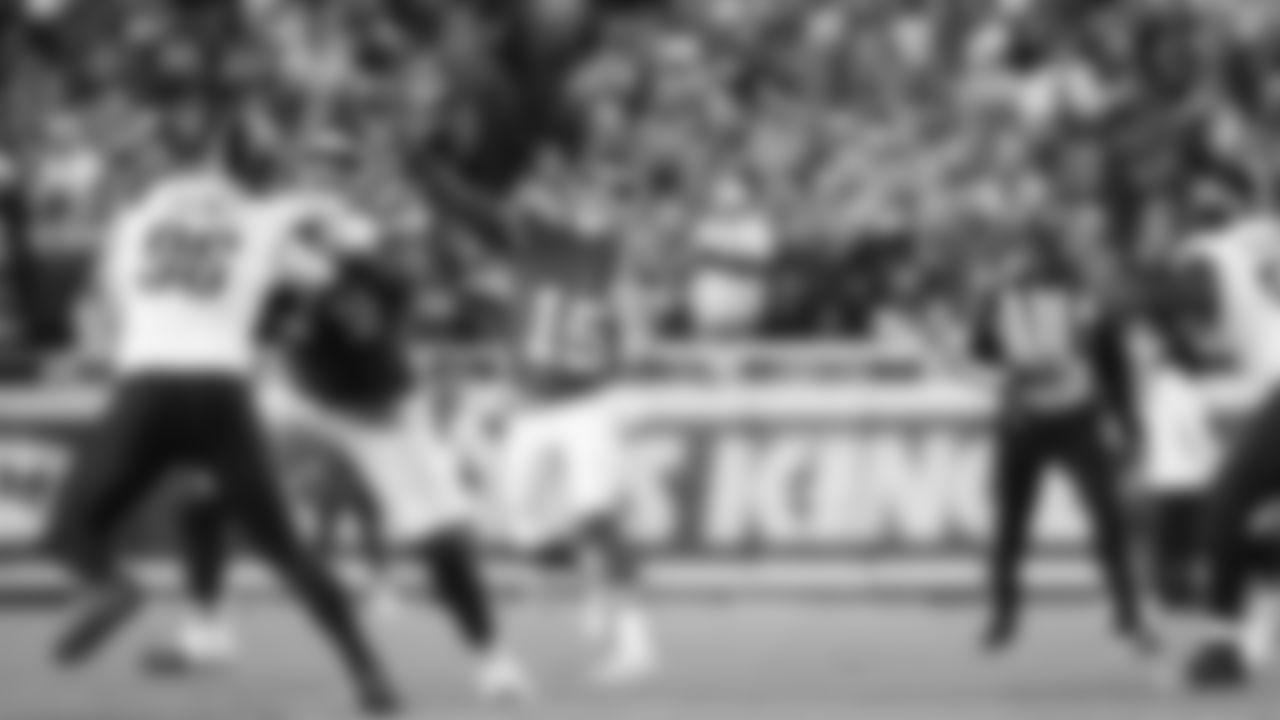 Kansas City Chiefs quarterback Patrick Mahomes (15) passes the ball during a week 8 NFL Football game against the Washington Commanders on Monday, October 27, 2025 in Kansas City, MO.