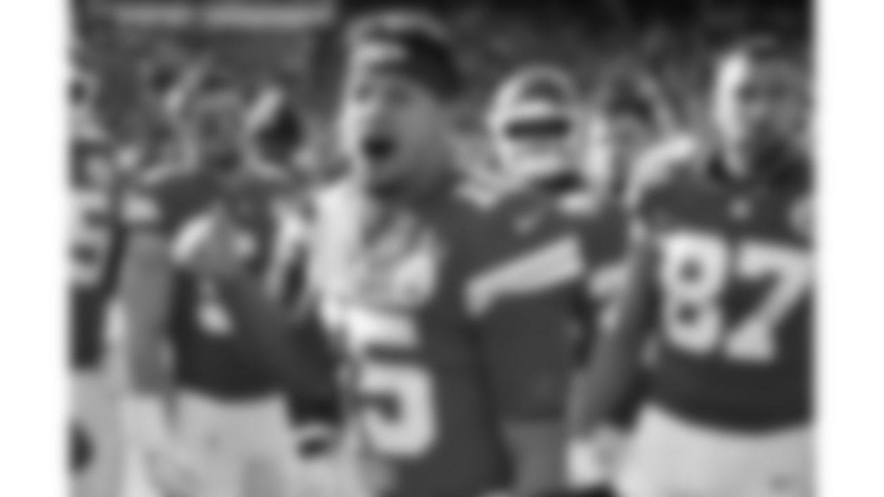 Kansas City Chiefs quarterback Patrick Mahomes (15) addresses the team on the field prior to a week 12 NFL football game against the Indianapolis Colts, Sunday, November 23, 2025 in Kansas City, MO.