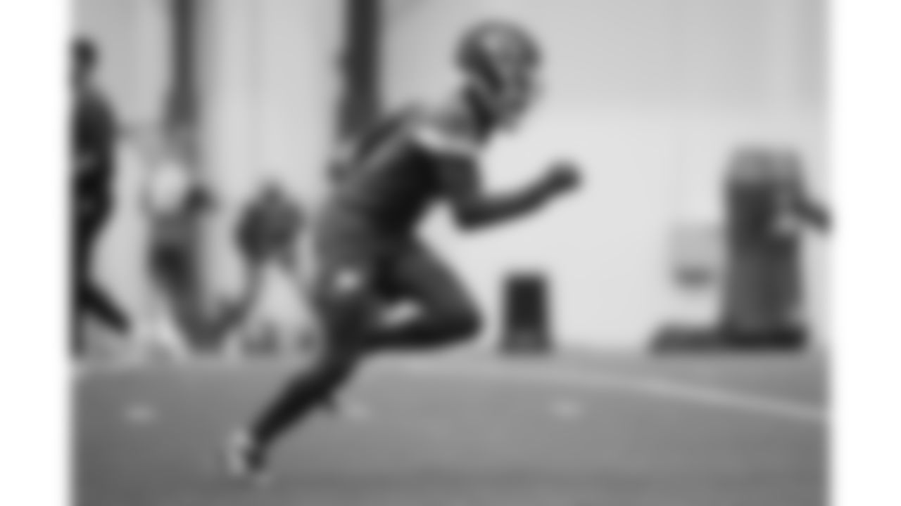 Kansas City Chiefs wide receiver Hollywood Brown (5) during a week 16 practice on Thursday, December 18, 2025 in Kansas City, MO.