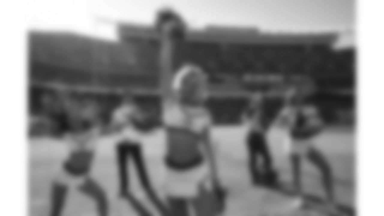 A Kansas City Chiefs Cheerleader during a week 12 NFL football game against the Indianapolis Colts, Sunday, November 23, 2025 in Kansas City, MO.