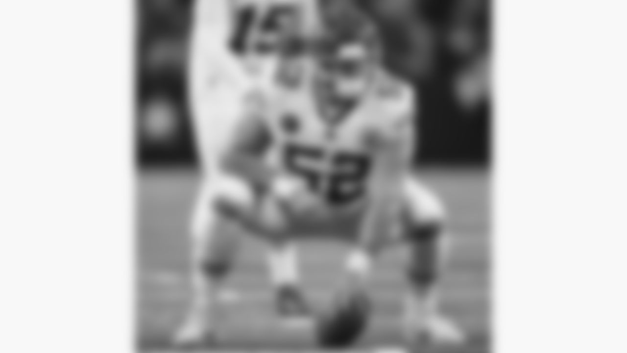 Kansas City Chiefs center Creed Humphrey (52) in stance during a week 13 NFL Football game against the Dallas Cowboys on Thursday, November 27, 2025 in Dallas, Texas.