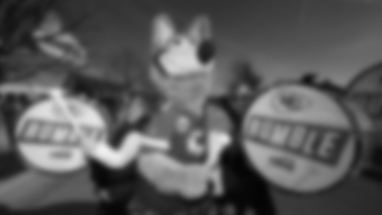 KC Wolf with the KC Rumble prior to an NFL week 15 matchup against the Los Angeles Chargers, Sunday December 14, 2025.
