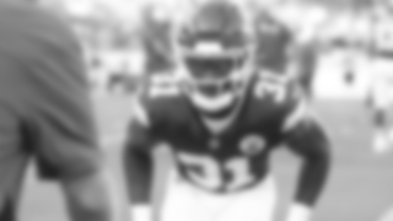 Kansas City Chiefs linebacker Jeffrey Bassa (31) warms up prior to a preseason week 3 NFL football game against the Chicago Bears, Friday, August 22, 2025 in Kansas City, MO.