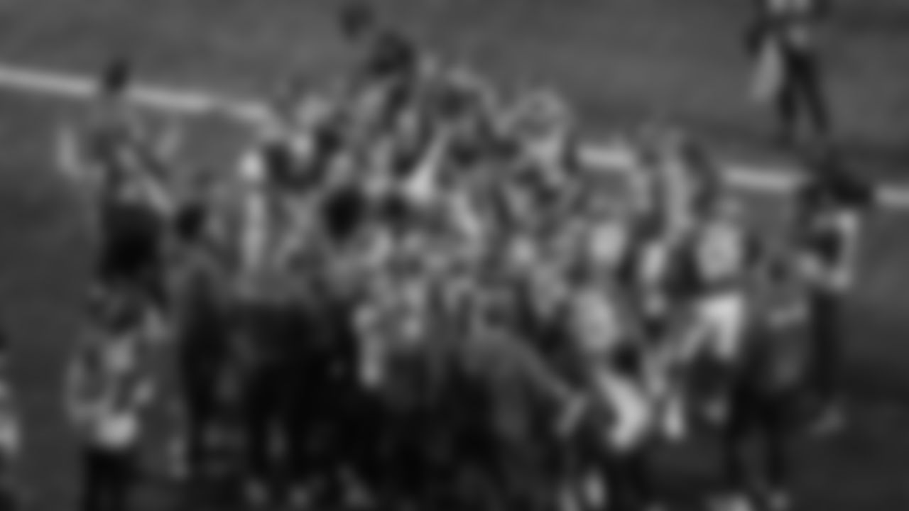 Kansas City Chiefs defensive tackle Chris Jones (95) talks with the team prior to an NFL week 17 matchup against the Denver Broncos, Thursday, December 25, 2025.