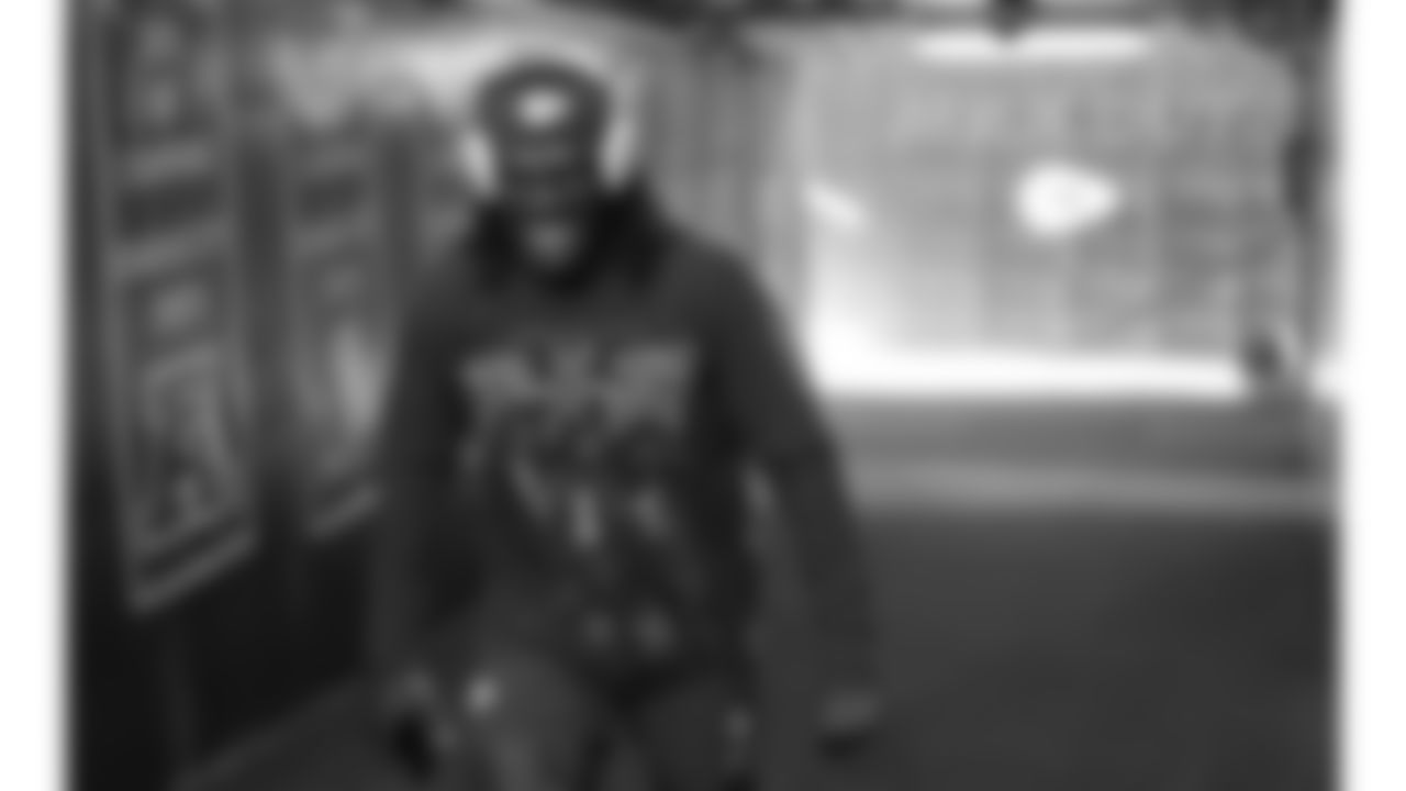 Kansas City Chiefs wide receiver Rashee Rice (4) poses in the 50-yard tunnel prior to a week 7 NFL football game against the Las Vegas Raiders, Sunday, October 19, 2025 in Kansas City, MO.