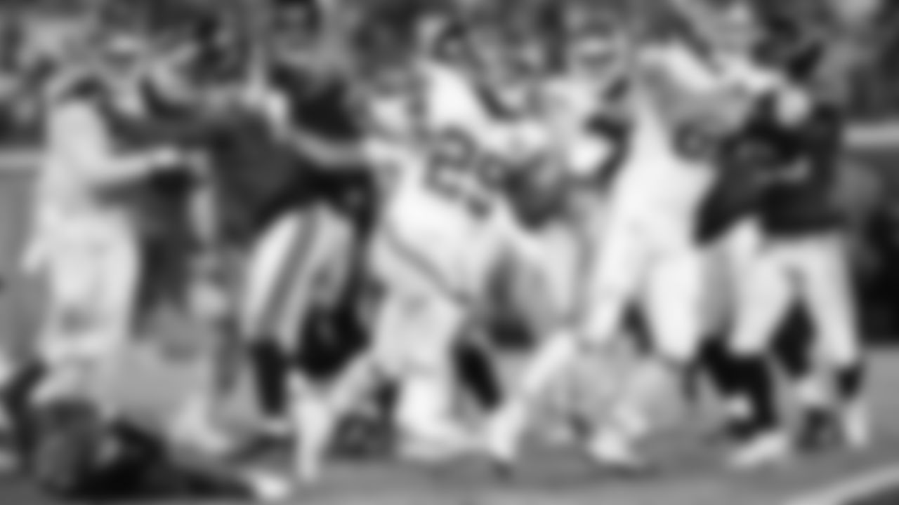 Kansas City Chiefs running back Kareem Hunt (29) scores a touchdown during a week 5 NFL football game against the Jacksonville Jaguars, Monday, October 6, 2025, in Jacksonville, FL.