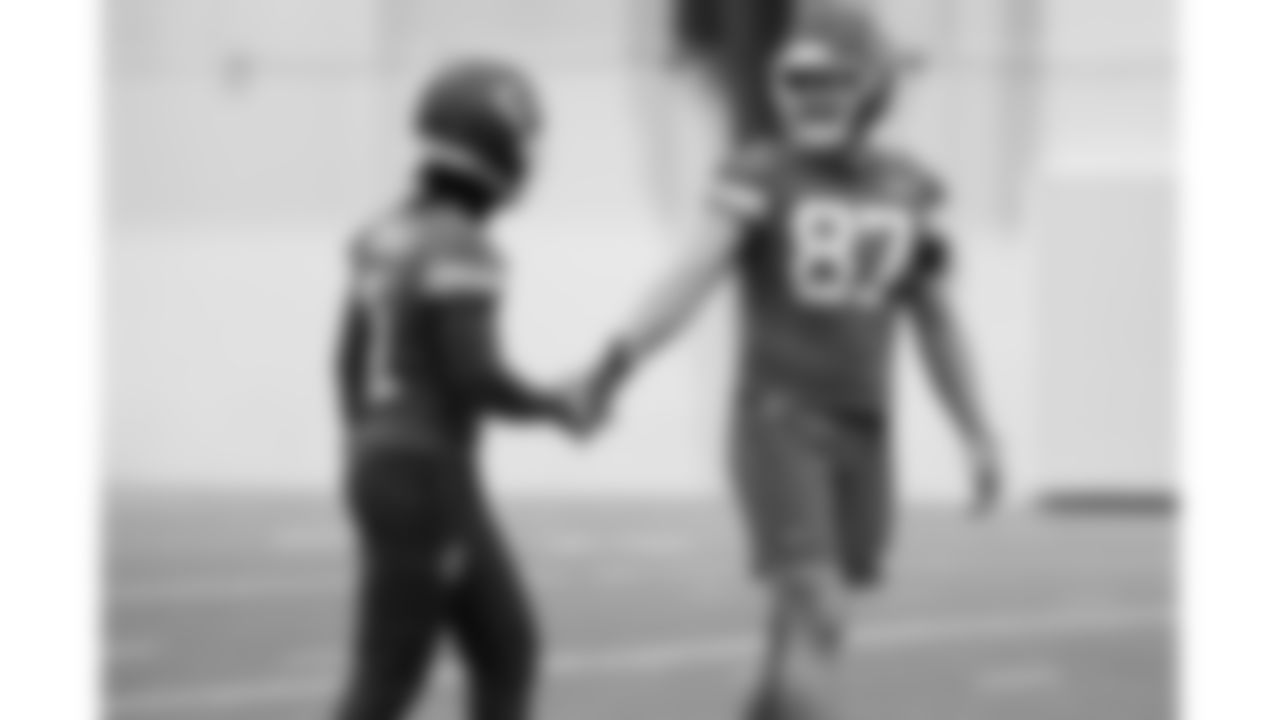Kansas City Chiefs tight end Travis Kelce (87) and Kansas City Chiefs wide receiver Jalen Royals (11) during a week 16 practice on Thursday, December 18, 2025 in Kansas City, MO.