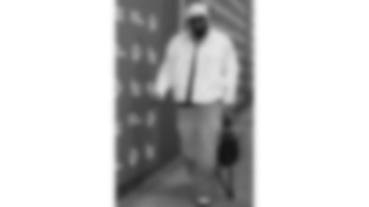 Kansas City Chiefs nose tackle Mike Pennel (69) arrives prior to a week 12 NFL Football game against the Indianapolis Colts on Sunday, November 23, 2025 in Kansas City, MO