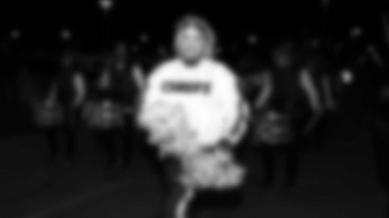 Kansas City Chiefs Cheerleaders at the pregame parade prior to a week 14 NFL Football game against the Houston Texans on Sunday, December 7, 2025 in Kansas City, MO.