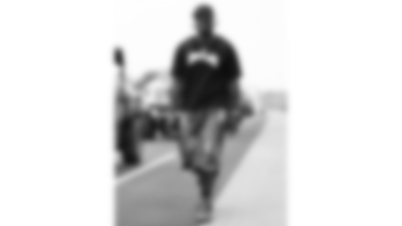 Kansas City Chiefs defensive end Malik Herring (94) arrives prior to a week 2 NFL Football game against the Philadelphia Eagles Sunday September 14, 2025.