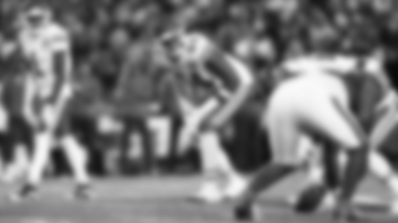 Kansas City Chiefs offensive lineman Wanya Morris (64) in position during a week 9 NFL football game against the Buffalo Bills, Sunday, November 2, 2025 in Buffalo, NY.