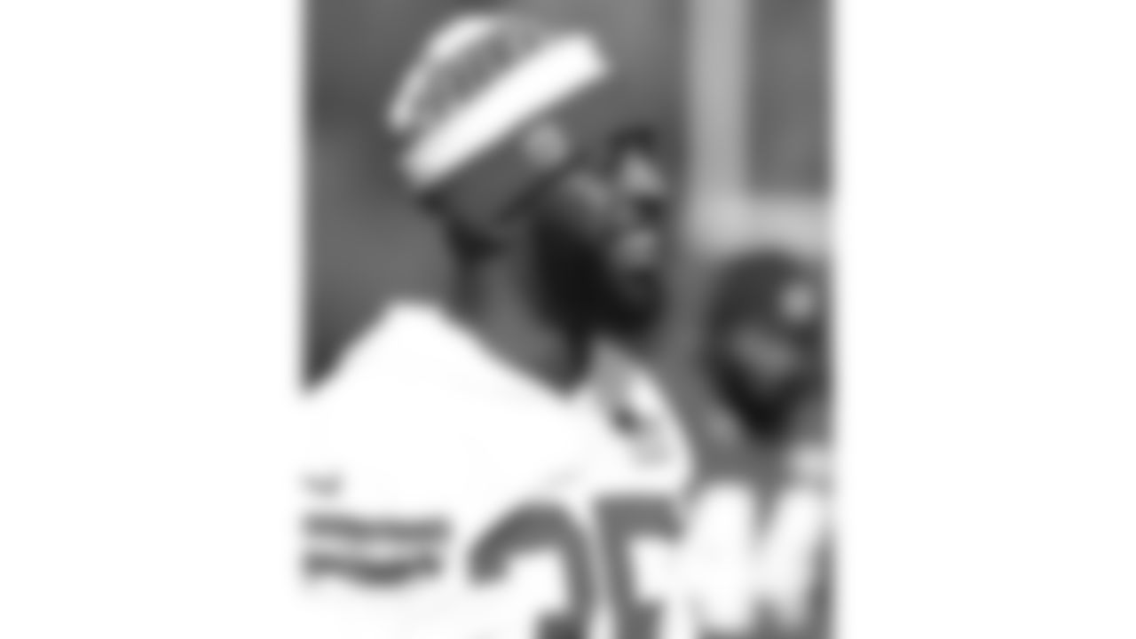 Kansas City Chiefs cornerback Jaylen Watson (35) during practice on Thursday, October 30, 2025 in Kansas City, MO.