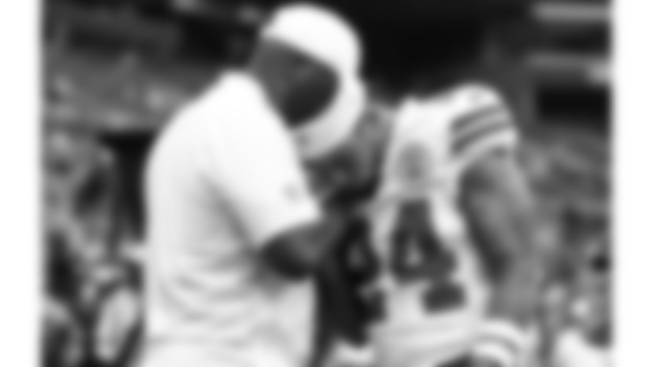 Kansas City Chiefs wide receiver Skyy Moore (24) prays with team chaplain Marcellus Casey prior to a preseason week 2 NFL football game against the Seattle Seahawks, Friday, August 15, 2025 in Seattle, WA.