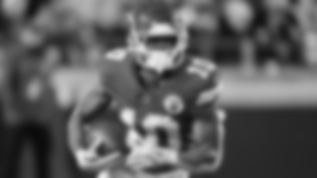 Kansas City Chiefs running back Isiah Pacheco (10) runs with the ball during the Week 14 NFL game against the Los Angeles Chargers on Sunday, December 8, 2024.