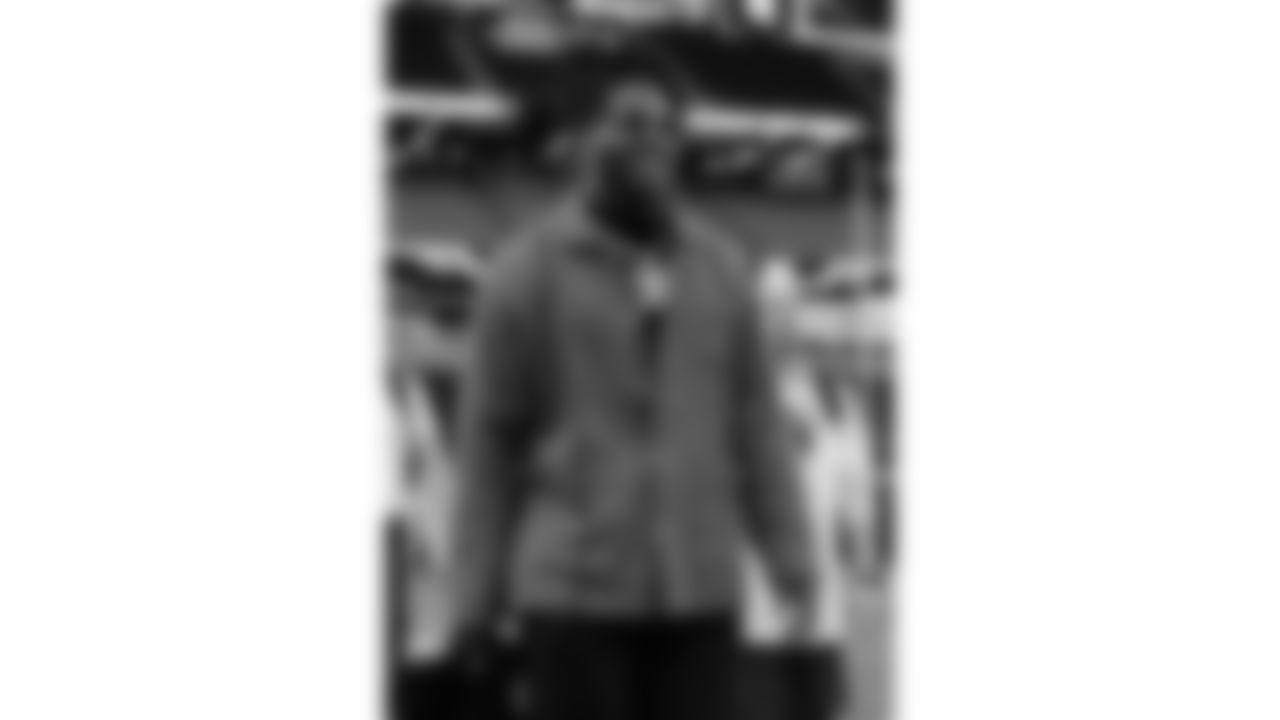 Kansas City Chiefs linebacker Nick Bolton (32) arrives at Allegiant Stadium for a week 18 NFL football game against the Las Vegas Raiders, Sunday, January 4, 2026 in Las Vegas, NV.