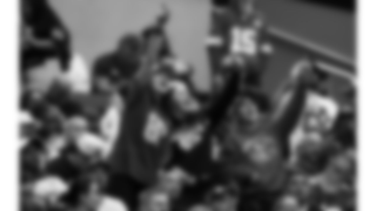 Kansas City Chiefs fans cheer during a week 18 NFL football game against the Las Vegas Raiders, Sunday, January 4, 2026 in Las Vegas, NV.