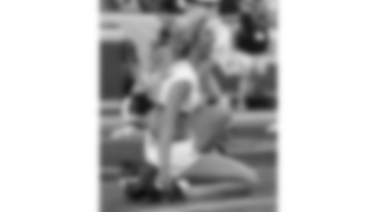 A Kansas City Chiefs Cheerleader during a week 12 NFL football game against the Indianapolis Colts, Sunday, November 23, 2025 in Kansas City, MO.