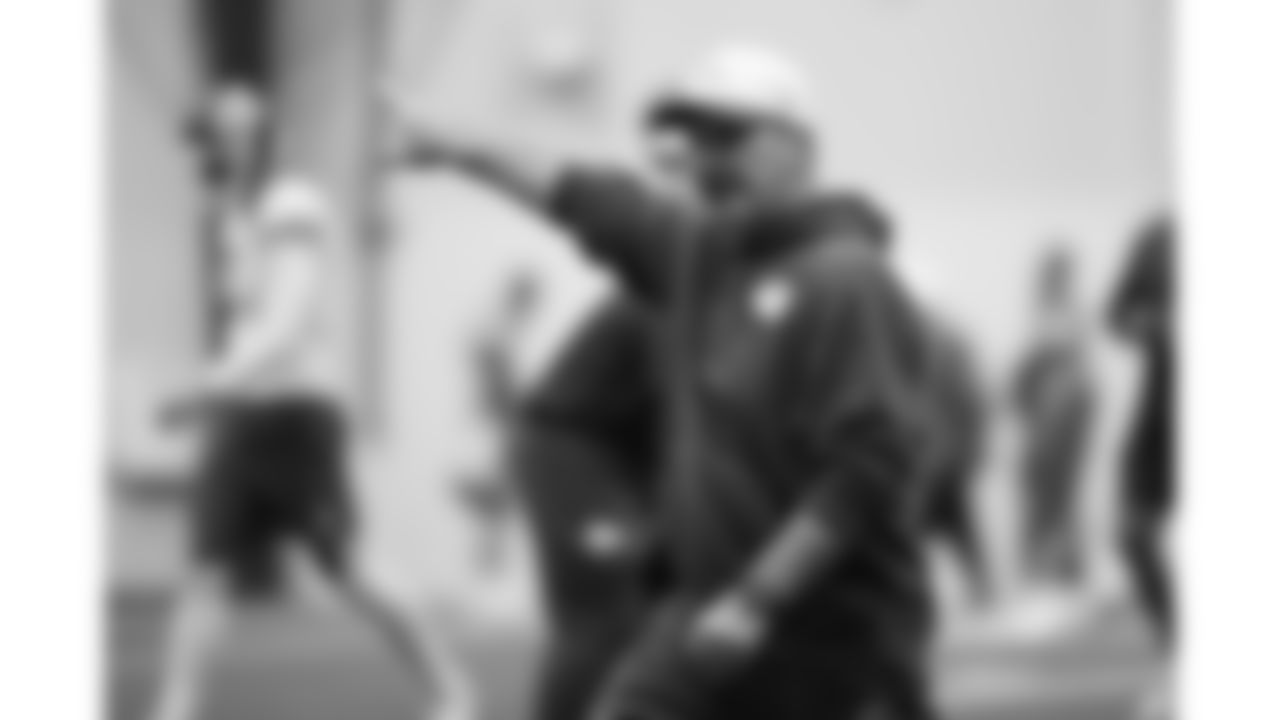 Kansas City Chiefs Defensive Line Coach Joe Cullen during a week 16 practice on Thursday, December 18, 2025 in Kansas City, MO.