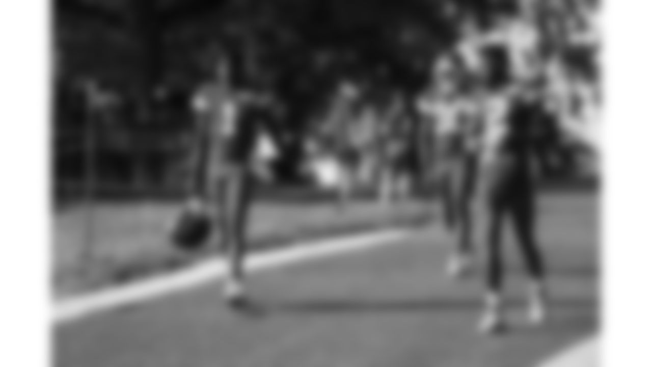 Kansas City Chiefs wide receivers Xavier Worthy (1) and Tyquan Thornton (2) arrive at day 6 of training camp practice on Monday, July 28, 2025.
