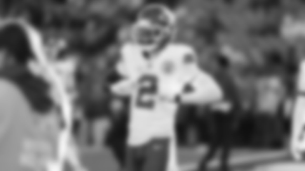 Kansas City Chiefs cornerback Joshua Williams (2) prior to a week 9 NFL football game against the Buffalo Bills, Sunday, November 2, 2025 in Buffalo, NY