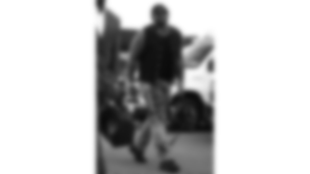 Kansas City Chiefs defensive tackle Mike Pennel (69) arrives prior to a week 9 NFL football game against the Buffalo Bills, Sunday, November 2, 2025 in Buffalo, NY