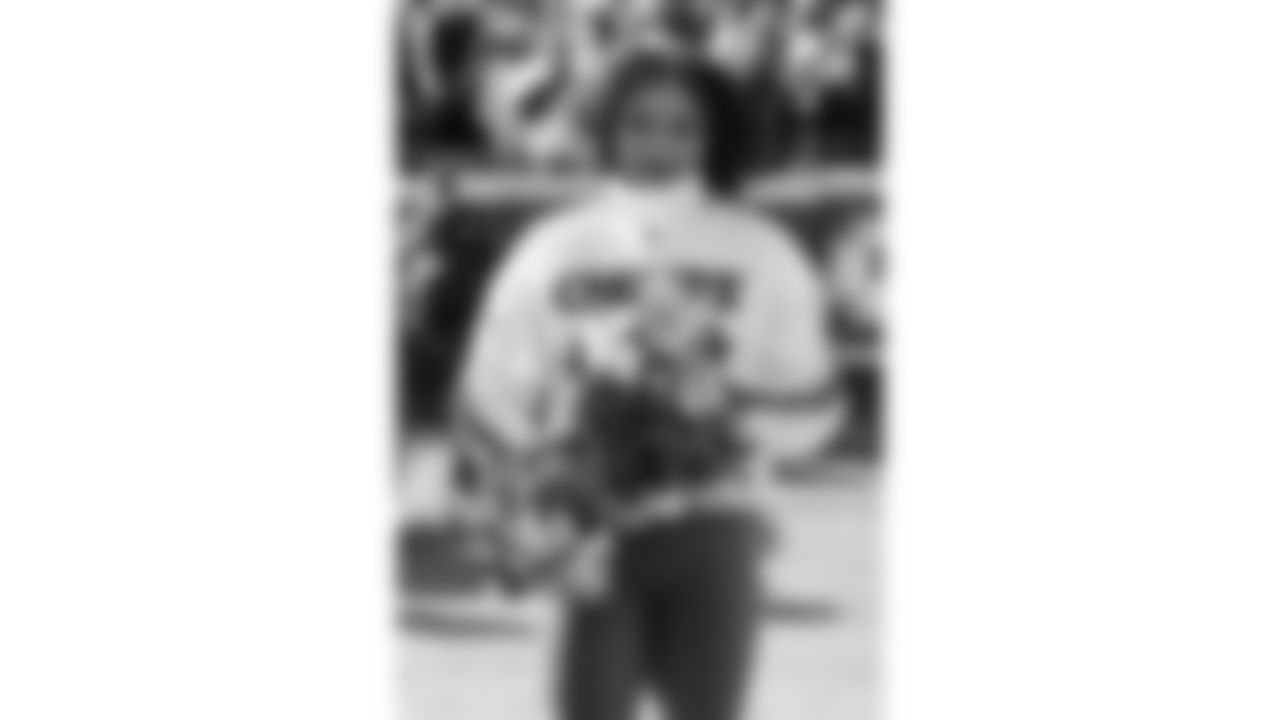 Kansas City Chiefs Cheerleaders on the field prior to a week 15 NFL Football game against the Los Angeles Chargers on Sunday, December 14, 2025 in Kansas City, MO.