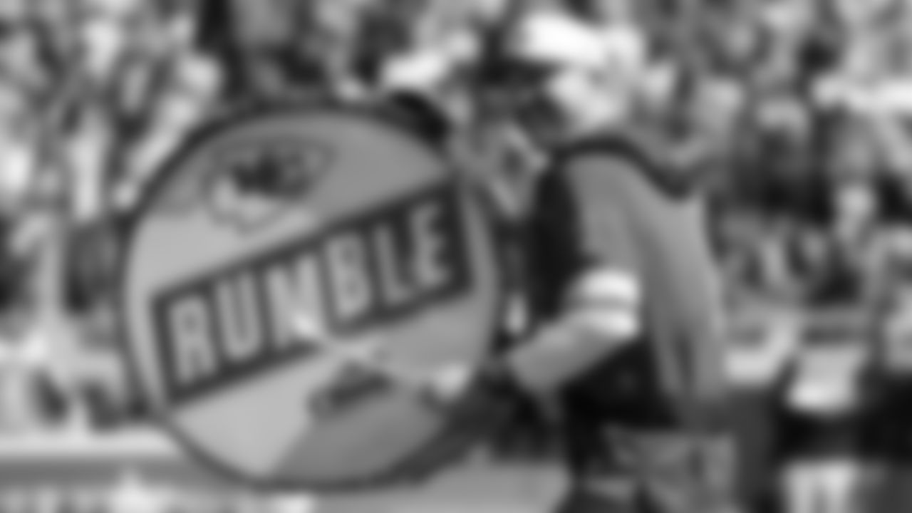 Chiefs Rumble during a week 7 NFL Football game against the Las Vegas Raiders on Sunday, October 19, 2025.