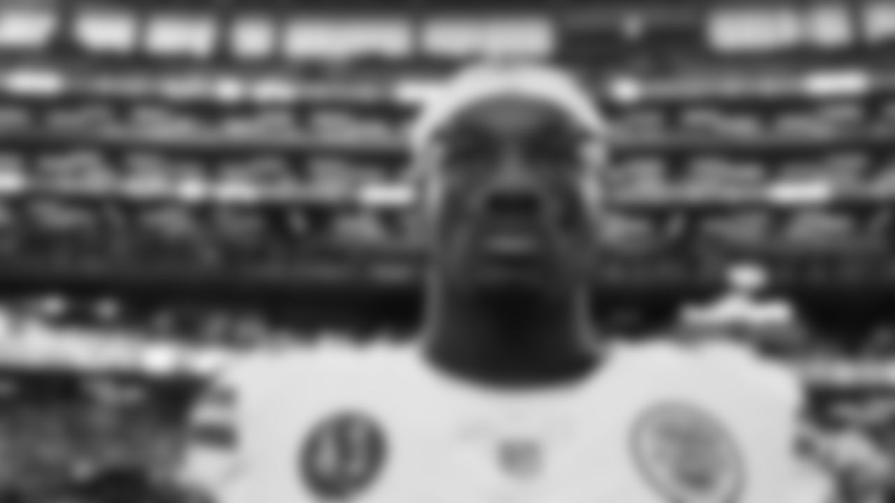 Kansas City Chiefs linebacker Jeffrey Bassa (31) prior to a week 13 NFL football game against the Dallas Cowboys on Thursday, November 27, 2025 in Arlington, TX.