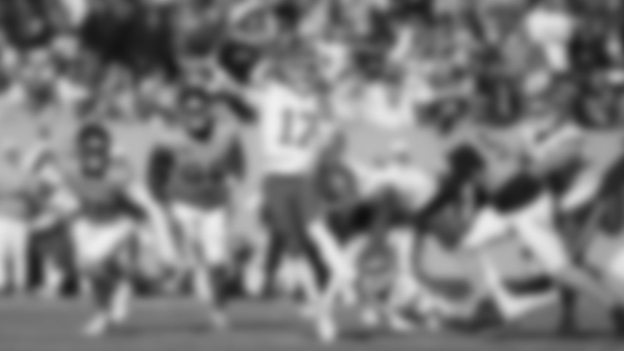 Kansas City Chiefs quarterback Gardner Minshew (17) throws a pass during a week 16 NFL Football game against the Tennessee Titans on Sunday, December 21, 2025 in Nashville, Tennessee.