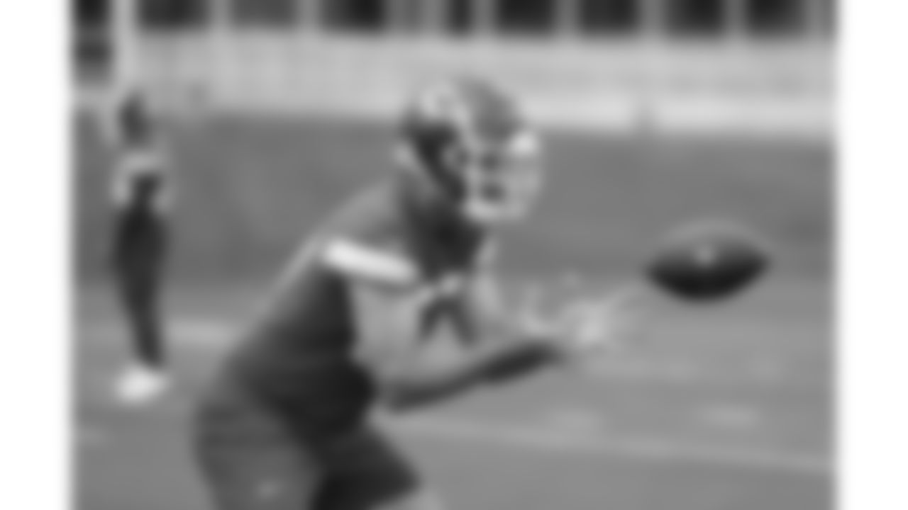 Kansas City Chiefs tight end Travis Kelce (87) practices during phase 3 of OTAs on Wednesday June 18, 2025 in Kansas City, MO.