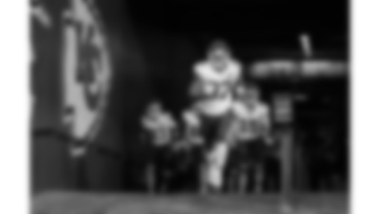 Kansas City Chiefs tight end Travis Kelce (87) takes to the field prior to a week 1 NFL football game against the Los Angeles Chargers at Arena Corinthians in São Paulo, Brazil on September 5, 2025.