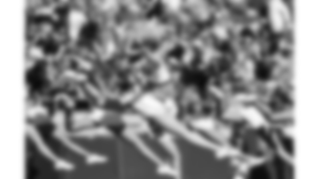 The Kansas City Chiefs Cheerleaders perform during a week 7 NFL Football game against the Las Vegas Raiders on Sunday, October 19, 2025.
