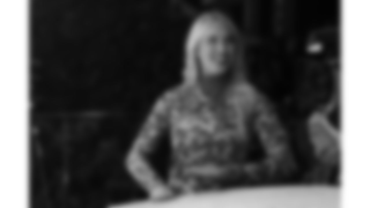 A Kansas City Chiefs Cheerleader during a week 8 NFL football game against the Washington Commanders, Monday, October 27, 2025, in Kansas City, MO.