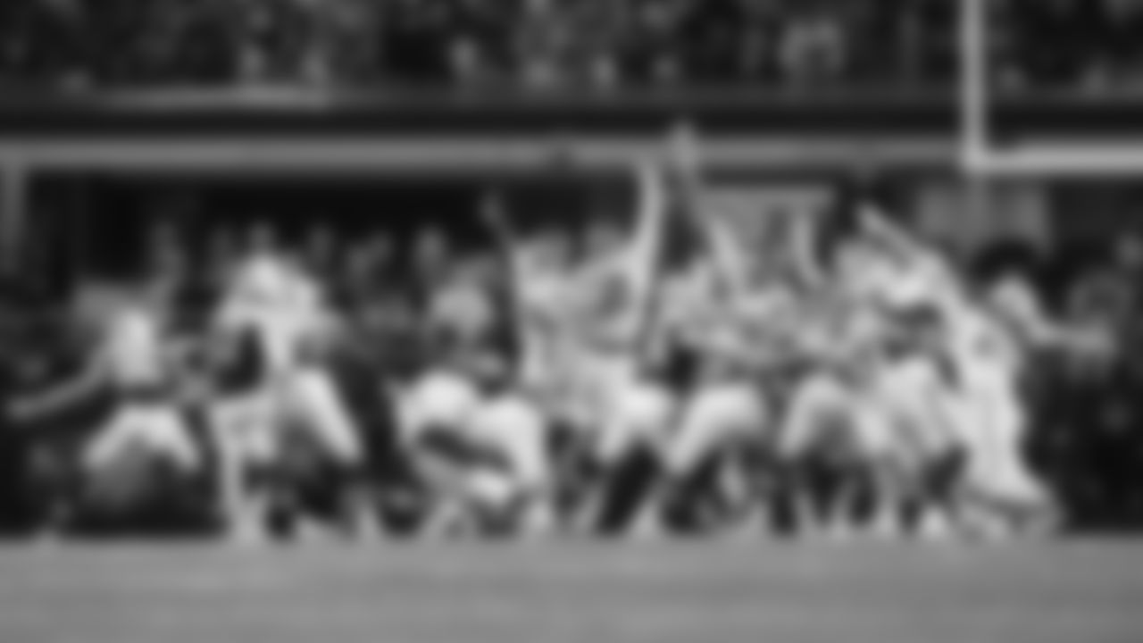 The field goal block team during a week 13 NFL football game against the Dallas Cowboys on Thursday, November 27, 2025 in Arlington, TX.