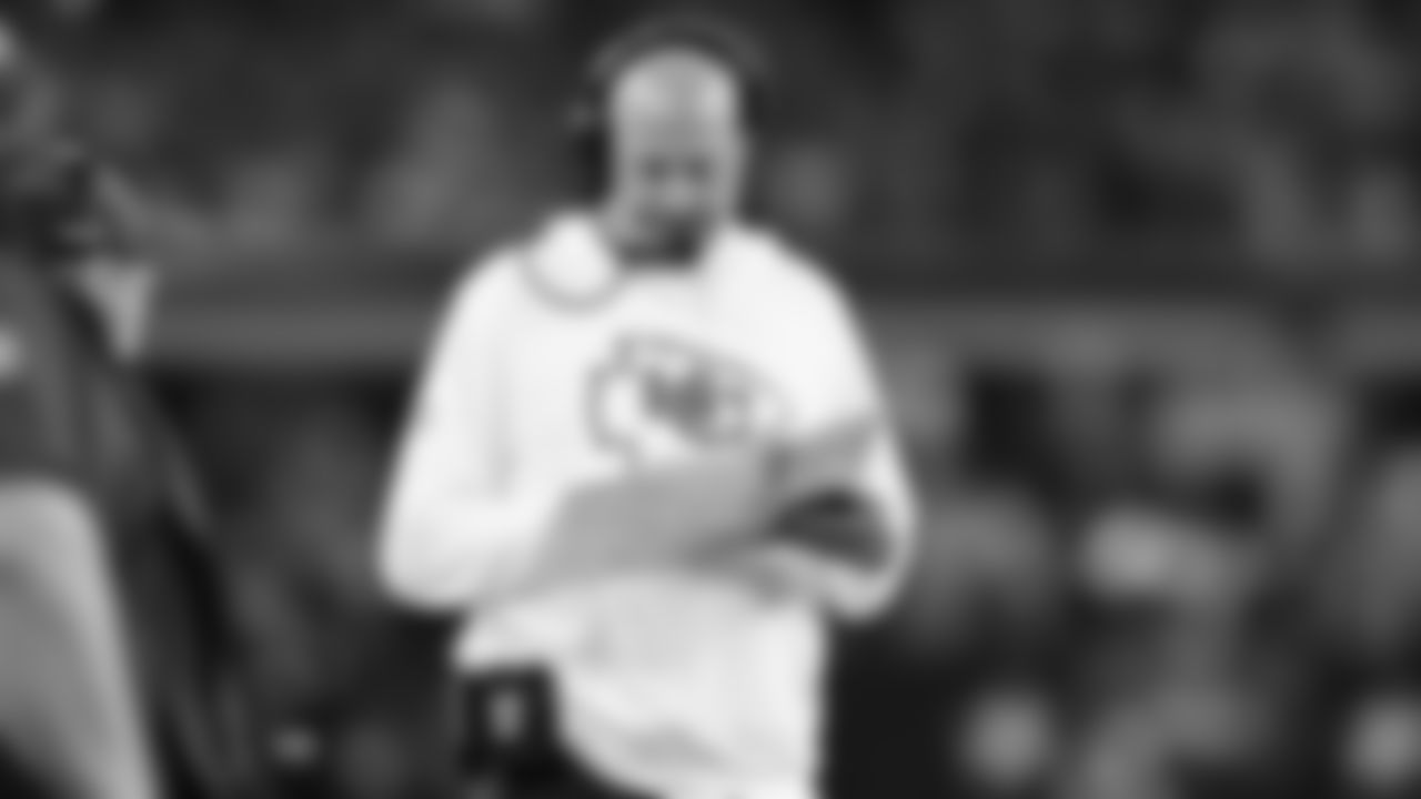 Kansas City Chiefs Offensive Coordinator Matt Nagy during a week 13 NFL football game against the Dallas Cowboys on Thursday, November 27, 2025 in Arlington, TX.