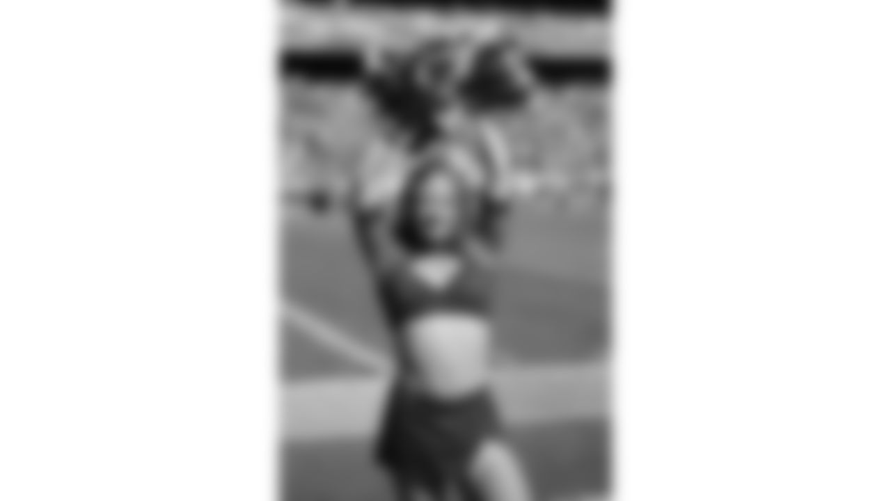 A Kansas City Chiefs Cheerleader during a week 7 NFL Football game against the Las Vegas Raiders on Sunday, October 19, 2025.