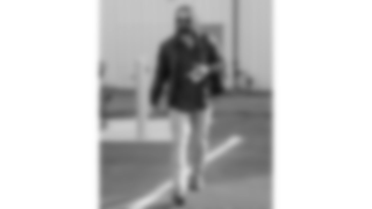 Kansas City Chiefs quarterback Gardner Minshew (17) travels for a week 16 matchup with the Tennessee Titans Saturday December 20, 2025.