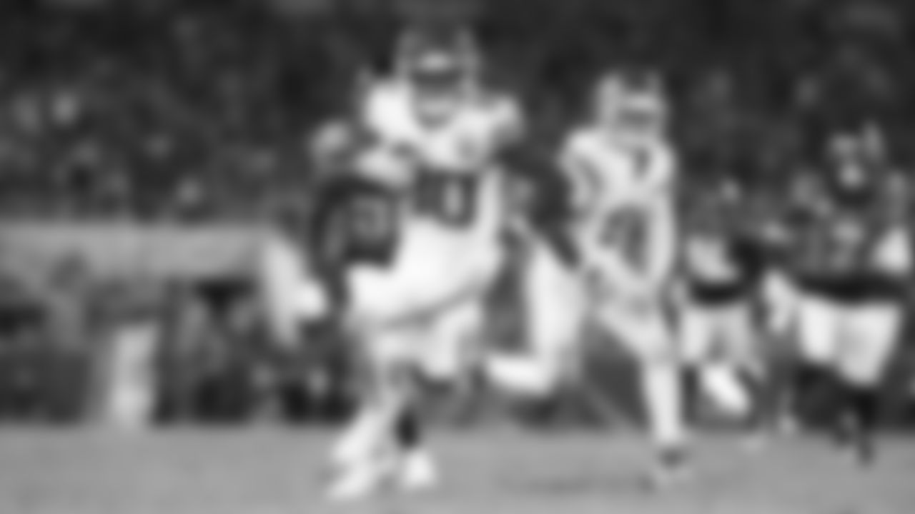 Kansas City Chiefs wide receiver Tyquan Thornton (80) runs the ball during a week 5 NFL football game against the Jacksonville Jaguars, Monday, October 6, 2025, in Jacksonville, FL.