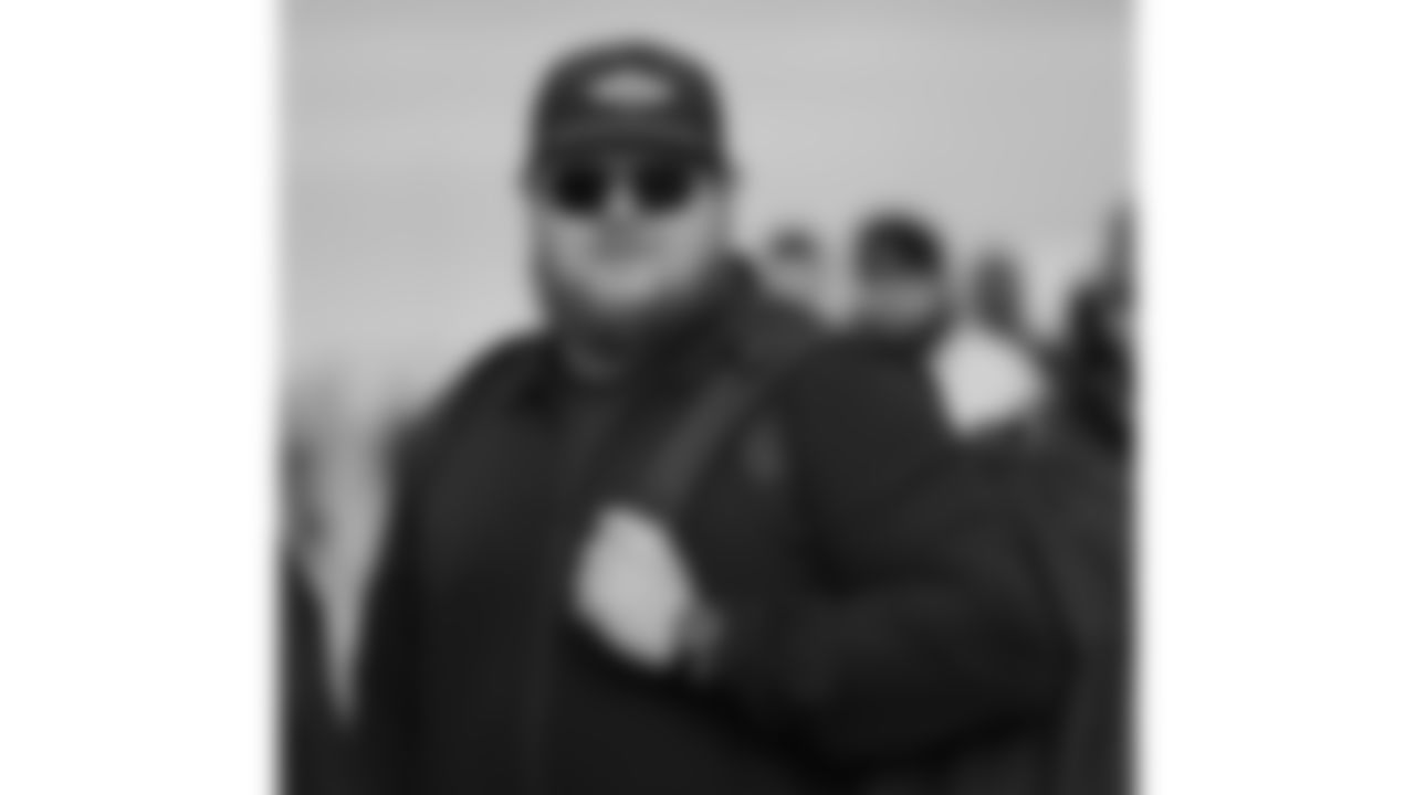 Kansas City Chiefs center Creed Humphrey (52) travels for a week 16 matchup with the Tennessee Titans Saturday December 20, 2025.