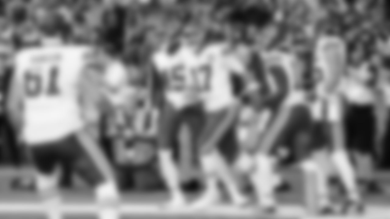 Kansas City Chiefs quarterback Gardner Minshew (17) celebrates in the end zone after scoring a touchdown during a preseason week 1 NFL football game against the Arizona Cardinals, Saturday, August 9, 2025 in Glendale, AZ.