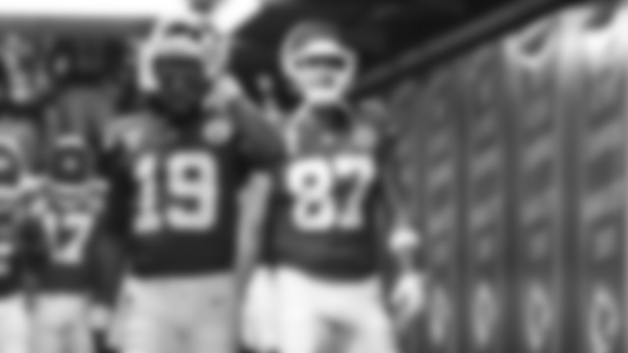 Kansas City Chiefs quarterback Chris Oladokun (19) and the Kansas City Chiefs walk down the fifty yard line tunnel prior to an NFL week 17 matchup against the Denver Broncos, Thursday, December 25, 2025.