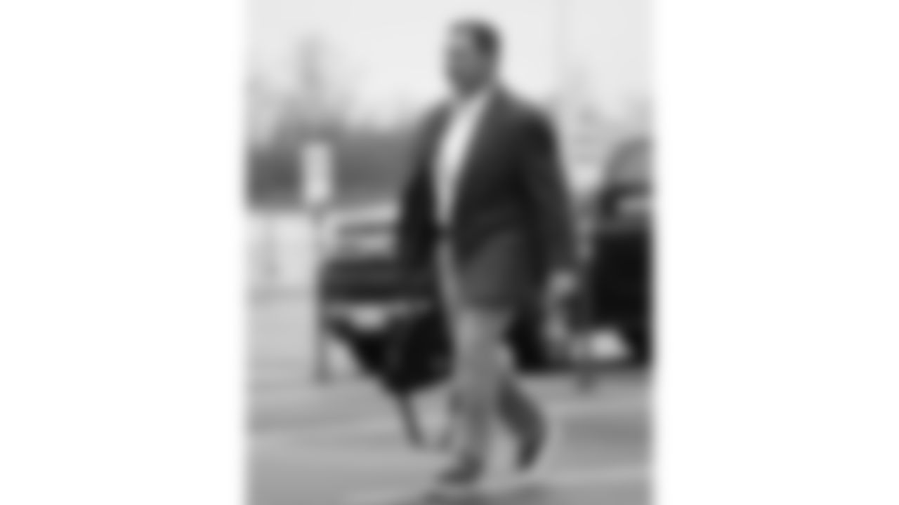 Kansas City Chiefs Defensive Line coach Joe Cullen arrives prior to an NFL week 17 matchup against the Denver Broncos, Thursday, December 25, 2025.