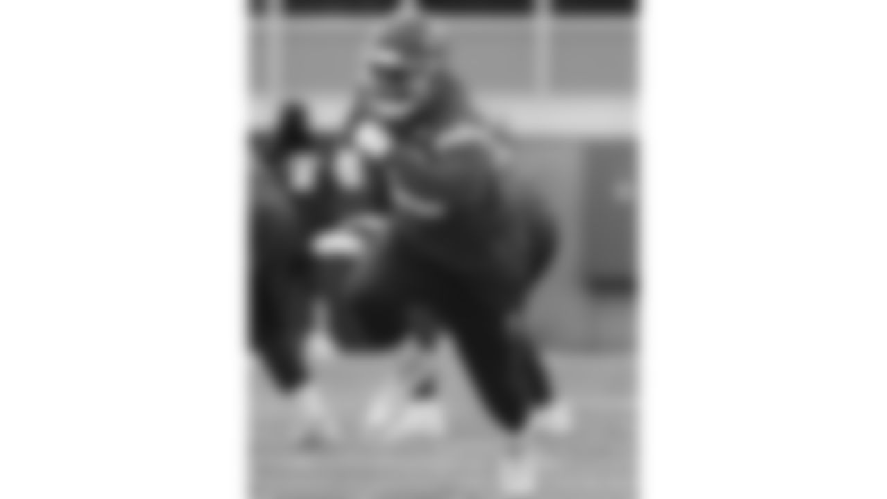 Kansas City Chiefs running back Kareem Hunt (29) during week 15 practice on Friday December 12, 2025 in Kansas City, MO.