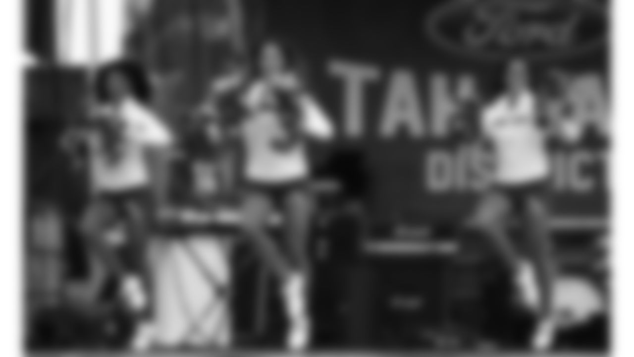 Kansas City Chiefs Cheerleaders before a week 12 NFL football game against the Indianapolis Colts, Sunday, November 23, 2025 in Kansas City, MO.